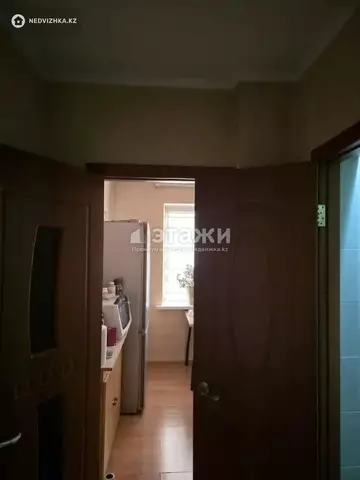 1-комнатная квартира, этаж 4 из 5, 36 м²