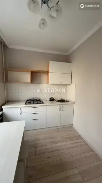 1-комнатная квартира, этаж 3 из 5, 33 м²