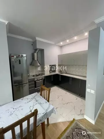 2-комнатная квартира, этаж 3 из 9, 65 м²