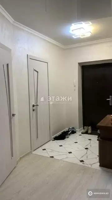 2-комнатная квартира, этаж 3 из 5, 44 м²