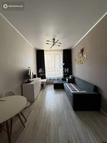 2-комнатная квартира, этаж 3 из 9, 37 м²