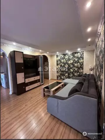 2-комнатная квартира, этаж 2 из 5, 42 м²