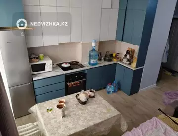 2-комнатная квартира, этаж 6 из 10, 38 м²