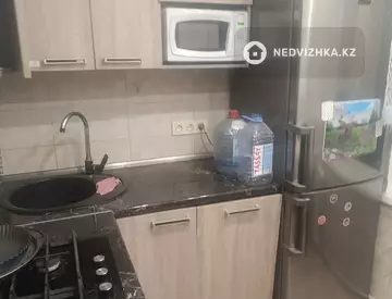 2-комнатная квартира, этаж 3 из 5, 55 м², на длительный срок