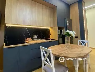 2-комнатная квартира, этаж 14 из 22, 46 м², на длительный срок