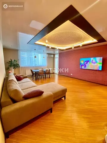 3-комнатная квартира, этаж 11 из 14, 100 м²