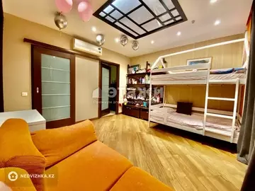 3-комнатная квартира, этаж 11 из 14, 100 м²