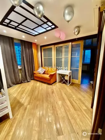 3-комнатная квартира, этаж 11 из 14, 100 м²