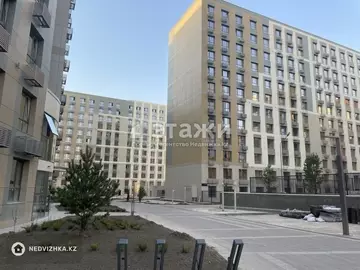 3-комнатная квартира, этаж 1 из 12, 100 м²