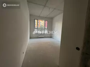 3-комнатная квартира, этаж 1 из 12, 100 м²