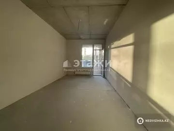 3-комнатная квартира, этаж 1 из 12, 100 м²