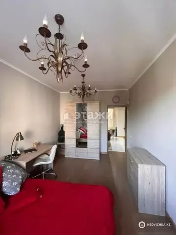 4-комнатная квартира, этаж 3 из 10, 110 м²