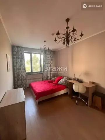 4-комнатная квартира, этаж 3 из 10, 110 м²