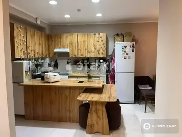 4-комнатная квартира, этаж 3 из 10, 110 м²