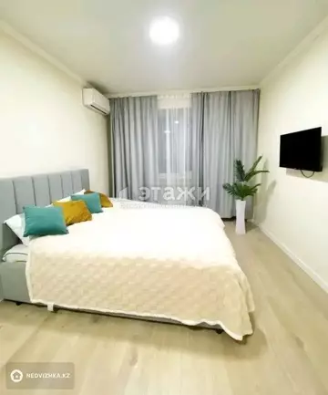1-комнатная квартира, этаж 1 из 12, 25 м²