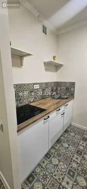 1-комнатная квартира, этаж 1 из 12, 25 м²