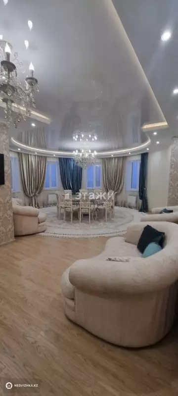 4-комнатная квартира, этаж 10 из 18, 125 м², на длительный срок