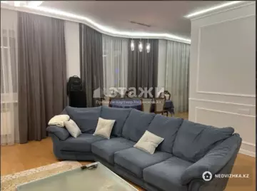 3-комнатная квартира, этаж 3 из 3, 106 м²