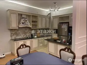 3-комнатная квартира, этаж 3 из 3, 106 м²