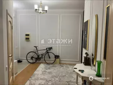 3-комнатная квартира, этаж 3 из 3, 106 м²
