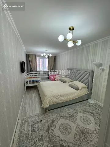 2-комнатная квартира, этаж 4 из 10, 67 м²