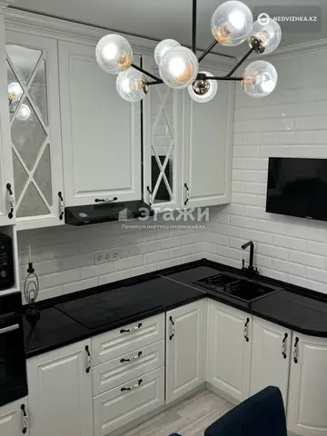 2-комнатная квартира, этаж 4 из 10, 67 м²