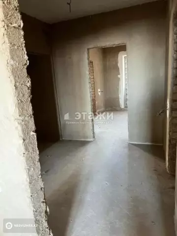 3-комнатная квартира, этаж 8 из 10, 127 м²
