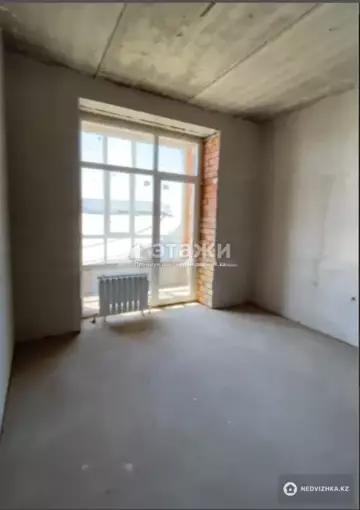 1-комнатная квартира, этаж 9 из 10, 37 м²