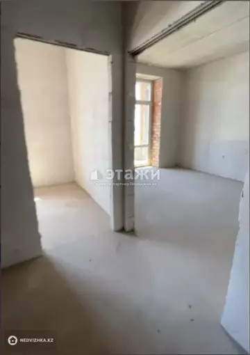1-комнатная квартира, этаж 9 из 10, 37 м²