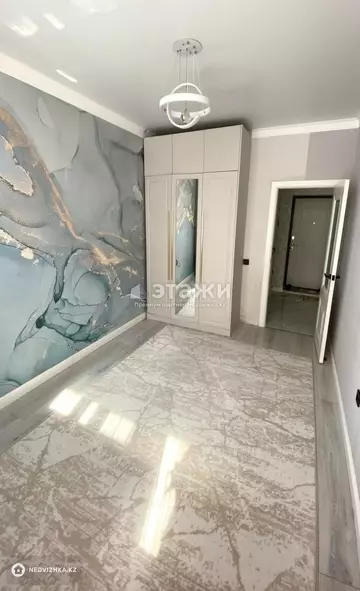 2-комнатная квартира, этаж 2 из 10, 40 м²