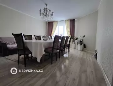 3-комнатная квартира, этаж 10 из 12, 101 м²