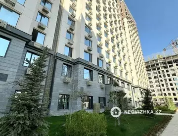 4-комнатная квартира, этаж 13 из 16, 142 м²