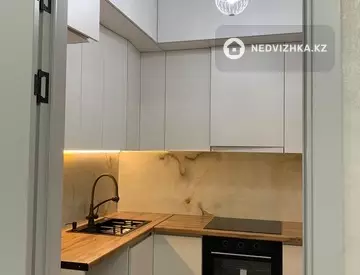 3-комнатная квартира, этаж 9 из 12, 76 м²