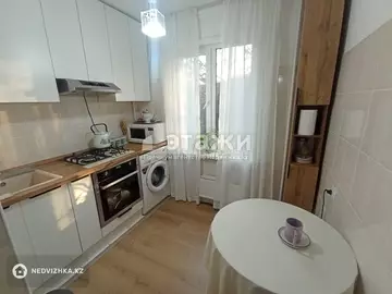 3-комнатная квартира, этаж 3 из 5, 67 м²