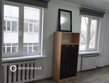 3-комнатная квартира, этаж 3 из 5, 57 м²
