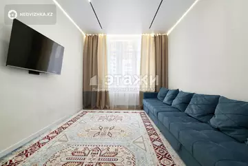 2-комнатная квартира, этаж 2 из 12, 63 м²