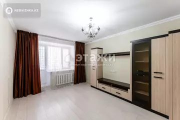 3-комнатная квартира, этаж 3 из 5, 60 м²