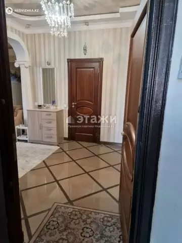 194 м², 4-комнатная квартира, этаж 3 из 10, 194 м², изображение - 4