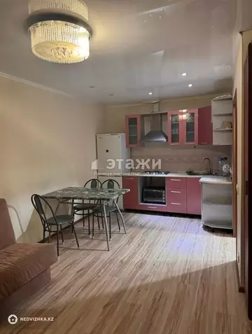 2-комнатная квартира, этаж 4 из 6, 36 м²