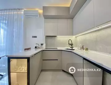 2-комнатная квартира, этаж 5 из 18, 50 м², на длительный срок