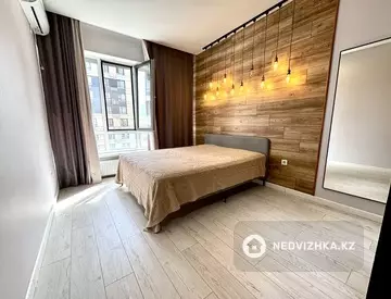 2-комнатная квартира, этаж 7 из 12, 65 м², на длительный срок