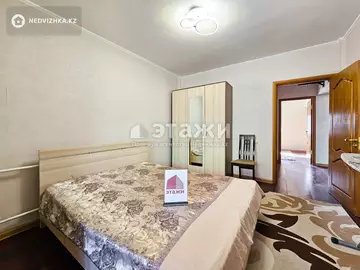 3-комнатная квартира, этаж 4 из 5, 70 м², на длительный срок