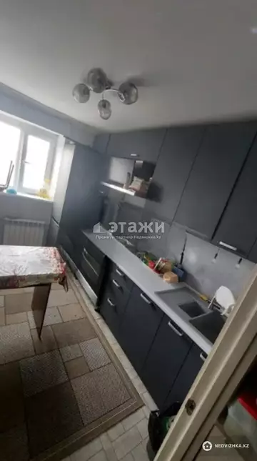 2-комнатная квартира, этаж 4 из 5, 54 м²