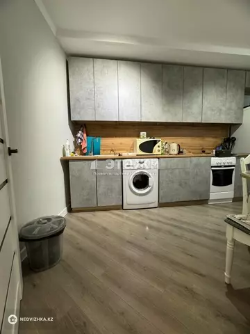 2-комнатная квартира, этаж 2 из 14, 65 м²