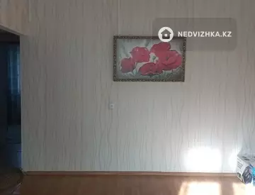 3-комнатная квартира, этаж 4 из 5, 63 м²