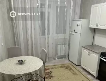 1-комнатная квартира, этаж 5 из 12, 37 м², на длительный срок