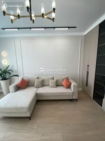 1-комнатная квартира, этаж 9 из 9, 43 м²