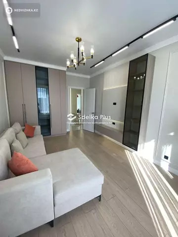 1-комнатная квартира, этаж 9 из 9, 43 м²