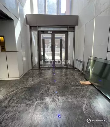 3-комнатная квартира, этаж 4 из 4, 74 м²