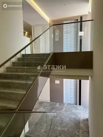 3-комнатная квартира, этаж 4 из 4, 74 м²